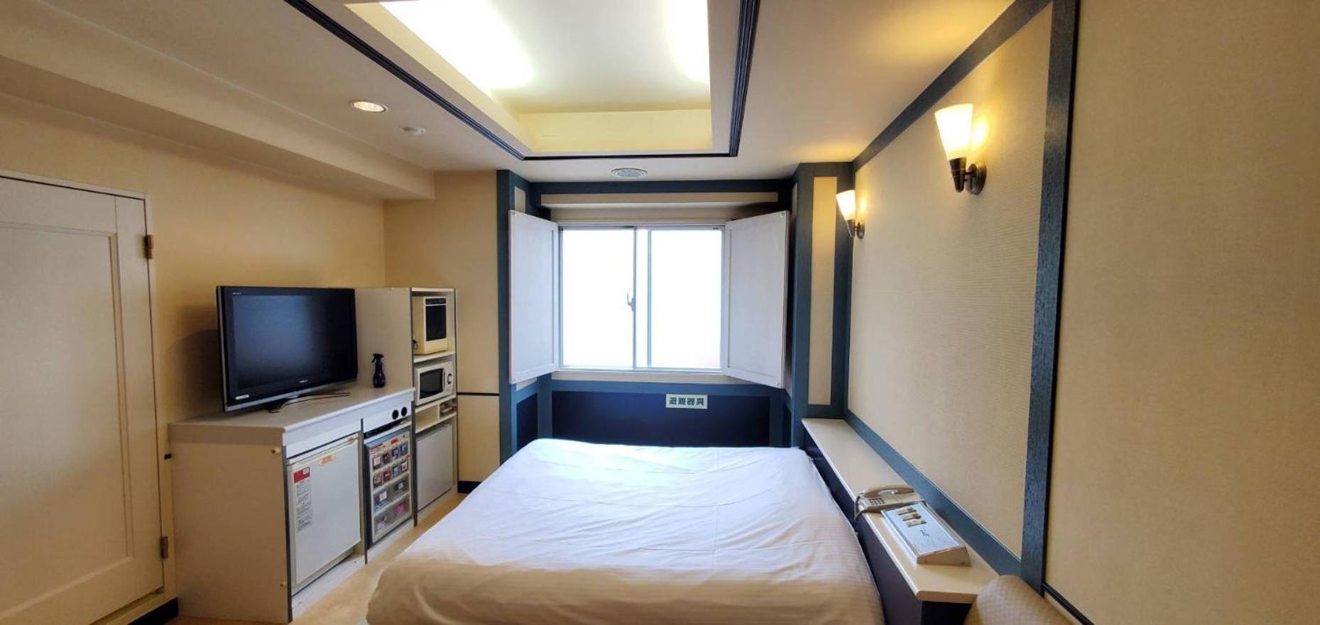 Hotel Golf Tsunashima (Adults Only) Йокогама Экстерьер фото