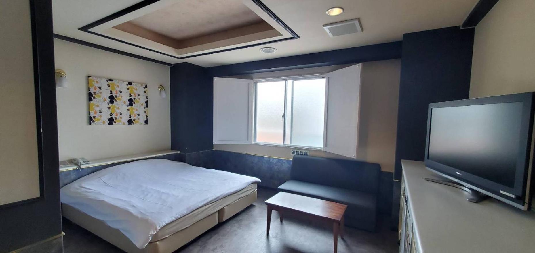 Hotel Golf Tsunashima (Adults Only) Йокогама Экстерьер фото